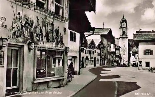 AK / Ansichtskarte MITTENWALD Bayern Obermarkt mit Pfarrkirche