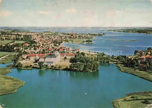 AK / Ansichtskarte Schleswig Schlei Erfde Schleswig-Holstein Schlossinsel mit Schloss Gottorp Fliegeraufnahme