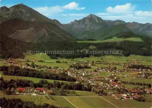 AK / Ansichtskarte Bergen Chiemgau Traunstein Bayern Fliegeraufnahme mit Hochfelln und Hochgern