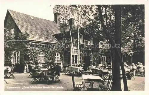 AK / Ansichtskarte Lehde Luebbenau Spreewald Gaststaette zum froehlichen Hecht Gartenterrasse