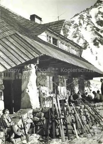 AK / Ansichtskarte Zakopane Tatra PL Schronisko PTTK przy Pieclu Stawach Polskich Tatra Berghuette Skihuette