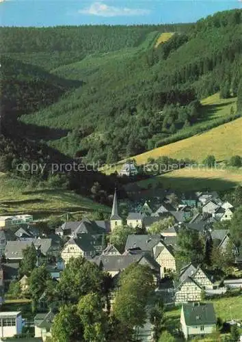 AK / Ansichtskarte Boedefeld Ortsansicht mit Kirche Landschaft