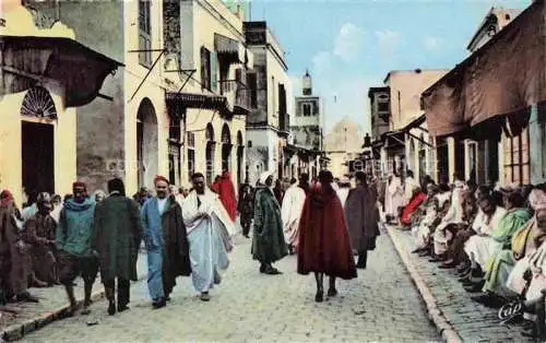 AK / Ansichtskarte TUNIS Tunesie Strassenpartie