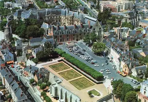 AK / Ansichtskarte BLOIS_41_Loir et Cher Le place du chateau vue aerienne 