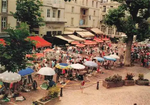 AK / Ansichtskarte SAINT MALO_ST MALO_35 La Place Chateaubriand et les Grands Cafes haut lieu de l animation malouine 