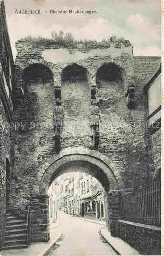 AK / Ansichtskarte Andernach Rhein Rheintor Baeckerjungen