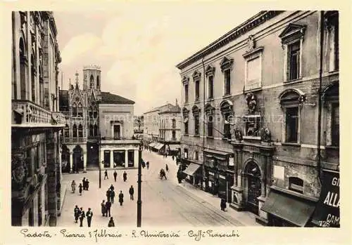 AK / Ansichtskarte PADOVA Veneto IT Piazza e Febbraio Universita Caffi Sedroubi