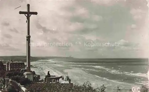 AK / Ansichtskarte TROUVILLE_ SUR MER_14_Calvados La Reine des Plages vue generale et le Calvaire 