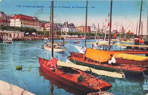 AK / Ansichtskarte Evian les Bains_74_Haute Savoie Le port et bateaux de plaisance 