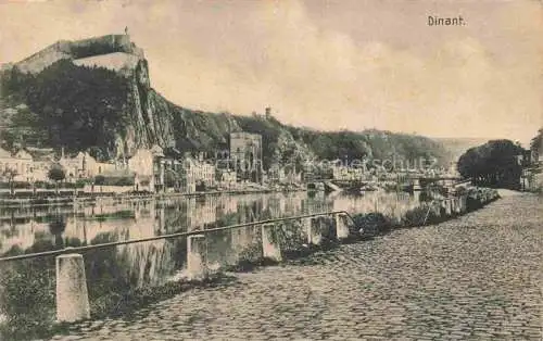 AK / Ansichtskarte Dinant-sur Meuse Belgie Vue générale et la Citadelle