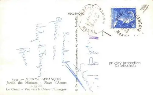 AK / Ansichtskarte Vitry le Francois_51_Marne Jardin des Minimes Place d Armes l Eglise Le Canal Vue vers la Caisse d Epargne 