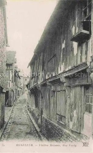 AK / Ansichtskarte HONFLEUR_Lisieux_14_Calvados Vieilles maisons Rue Varin 