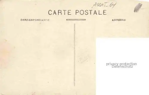 AK / Ansichtskarte Assat_Pau_64_Pyrenees Atlantiques Cour interieur d une Ecurie des Haras de Meillon 