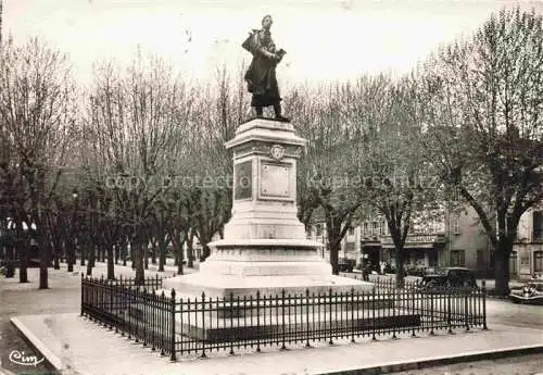 AK / Ansichtskarte Macon_71_Saone et Loire Statue de Lamartine Monument 