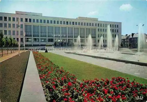AK / Ansichtskarte SAINT NAZAIRE__ST NAZAIRE_44_Loire Atlantique Les Jets d Eau et l Hotel de Ville 