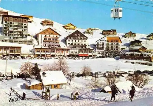 AK / Ansichtskarte La_Mongie_Bagneres de Bigorre_65_Hautes Pyrenees Centre de la Station de Ski 