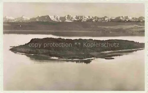 AK / Ansichtskarte Erlach_Bielersee_BE Panorama St. Petersinsel Ile de Saint Pierre Alpen 