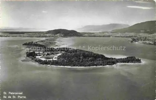 AK / Ansichtskarte Erlach_Bielersee_BE St. Petersinsel Ile de Saint Pierre vue aerienne 