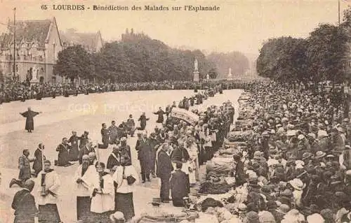 AK / Ansichtskarte LOURDES_65 Benediction des Malades sur l Esplanade 