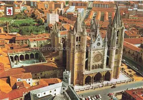 AK / Ansichtskarte Leon Castilla y Leon ES Catedral vista aérea