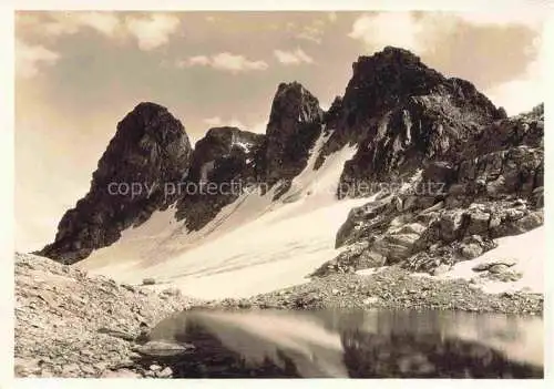 AK / Ansichtskarte DAVOS_GR Flueela Pass Raduenerkoepfe Bergsee Gebirgswelt Davos_GR