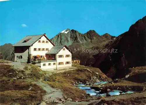 AK / Ansichtskarte Neustift  Stubaital Tirol AT Neue Regensburger Huette Berghuette Stubaier Alpen