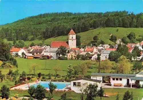 AK / Ansichtskarte Breitenbrunn Oberpfalz Neumarkt Ortsansicht mit Kirche Freibad