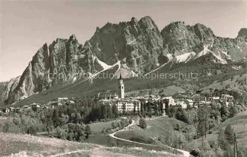 AK / Ansichtskarte Cortina d Ampezzo Veneto IT Panorama Blick gegen Pomegagnon Dolomiten