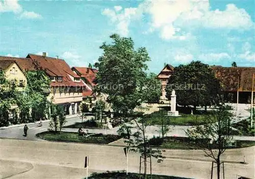 AK / Ansichtskarte Laichingen Alb-Donau-Kreis BW Marktplatz Denkmal