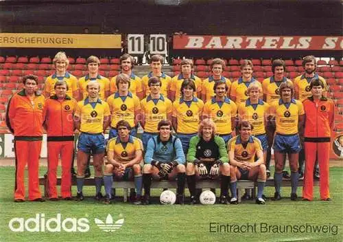 AK / Ansichtskarte Fussball Soccer Football-- Eintracht Braunschweig Gruppenfoto 