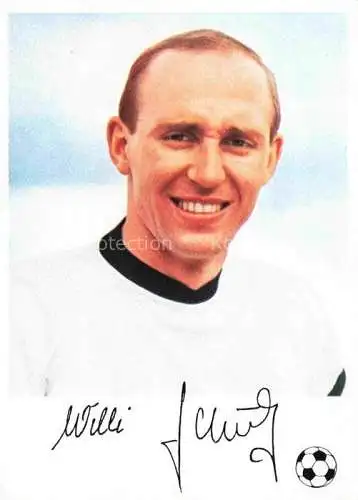 AK / Ansichtskarte Fussball Soccer Football-- Willi Schutz Hamburger SV Autogramm