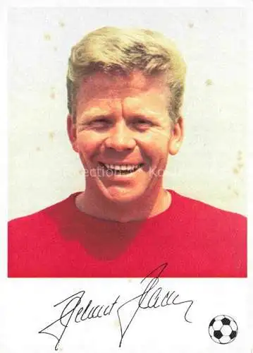 AK / Ansichtskarte Fussball Soccer Football-- Helmut Haller AC Bologna Autogramm