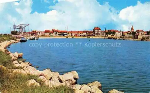 AK / Ansichtskarte Berre-l Etang Istres 13 Bouches-du-Rhone Petit Port de Peche