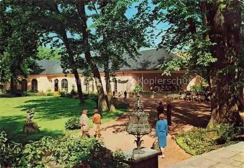 AK / Ansichtskarte Bad Neustadt Saale Bayern Kurpark mit Wandelhalle