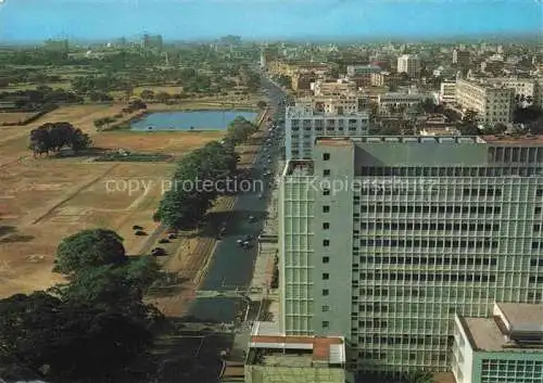 AK / Ansichtskarte Calcutta India A view of Chowringhee