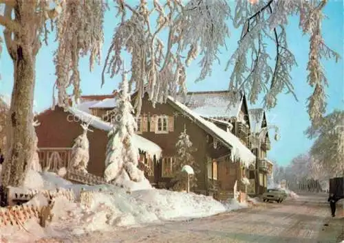 AK / Ansichtskarte Bischofsheim Rhoen Rhoenhaeuschen Berggasthof Pension der Hohen Rhoen im Winter