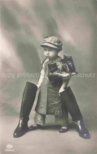 AK / Ansichtskarte Foto Amag Nr. 60564/2 Kind Schuhe Schuster 