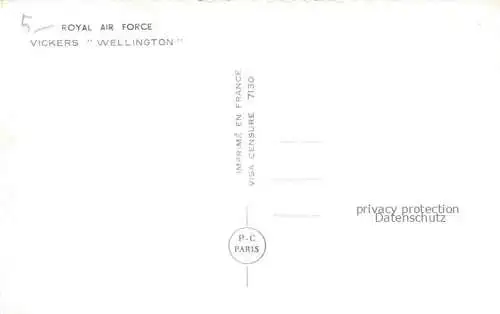 AK / Ansichtskarte Flugzeuge Militaria Royal Air Force Vickers Wellington
