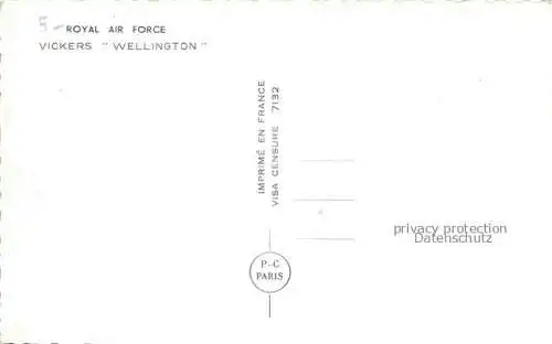 AK / Ansichtskarte Flugzeuge Militaria Royal Air Force Vickers Wellington