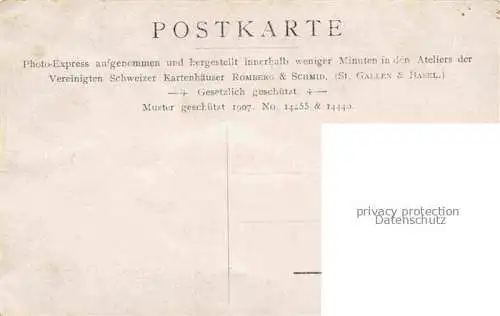 AK / Ansichtskarte BASEL BS Familienfoto Muetter mit ihren Kindern