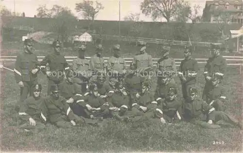 AK / Ansichtskarte Militaria Schweiz Soldaten Gruppenfoto
