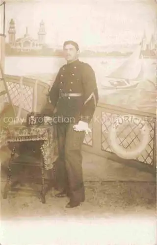 AK / Ansichtskarte ZueRICH  ZH Junger Offizier Militaerpost