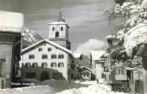AK / Ansichtskarte Berguen Bravuogn Albula GR Dorfplatz Kirche tiefverschneite Strassen