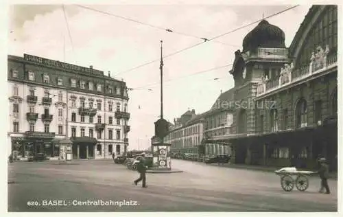 AK / Ansichtskarte Bale Centralbahnplatz Place de la gare centrale