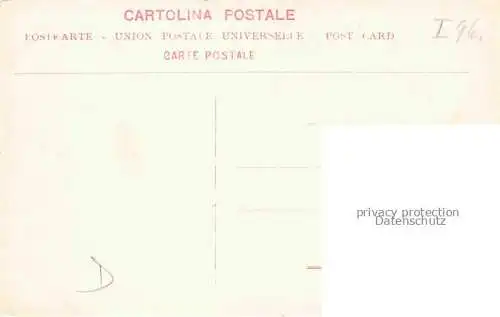 AK / Ansichtskarte Luino Lago Maggiore IT Uferstrasse Denkmal