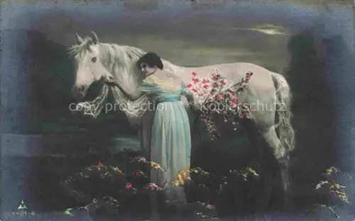 AK / Ansichtskarte Foto PH Paris Nr. 4401-6 Frau Pferd 