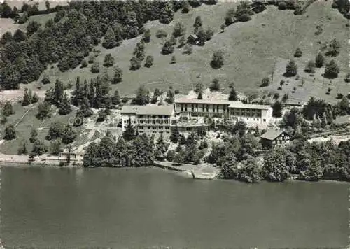 AK / Ansichtskarte Gersau Vierwaldstaettersee SZ Fliegeraufnahme