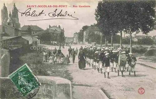 AK / Ansichtskarte Saint-Nicolas-du-Port Seremange-Erzange 57 Moselle Rue Gambetta Musikkapelle