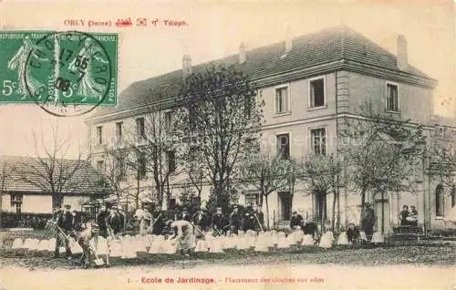 AK / Ansichtskarte ORLY Thiais 94 Val-de-Marne Ecole de Jardinage Placement des cloches sur ados