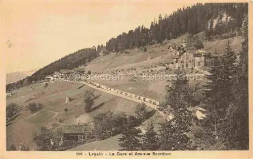 AK / Ansichtskarte Leysin VD La Gare et Avenue Secretan
